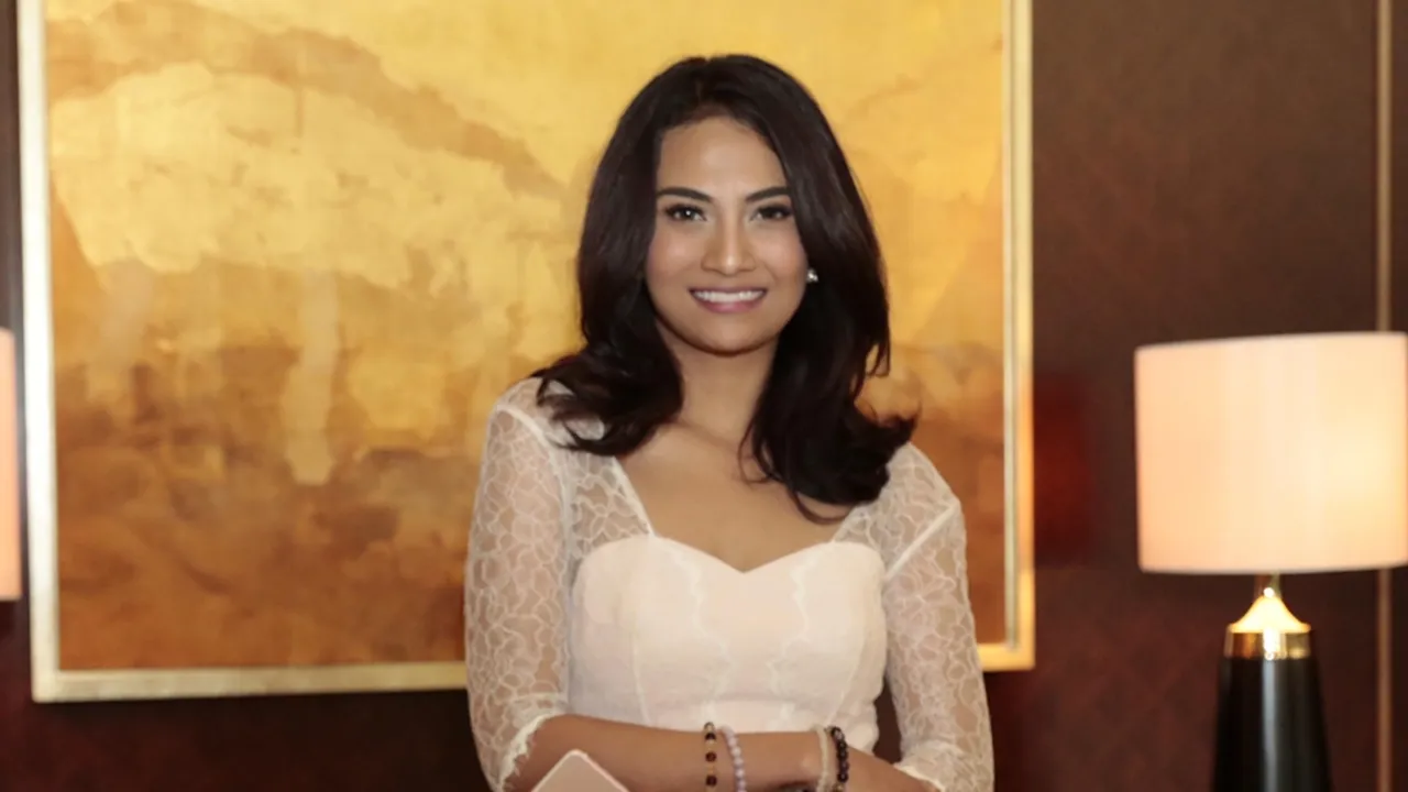 Maag Akut Kumat, Penahanan Vanessa Angel Ditunda