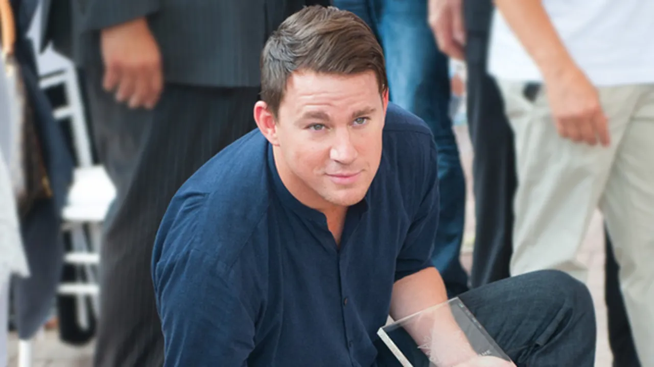 Main Sama Anak, Channing Tatum Rela Didandani Pakai Tiara