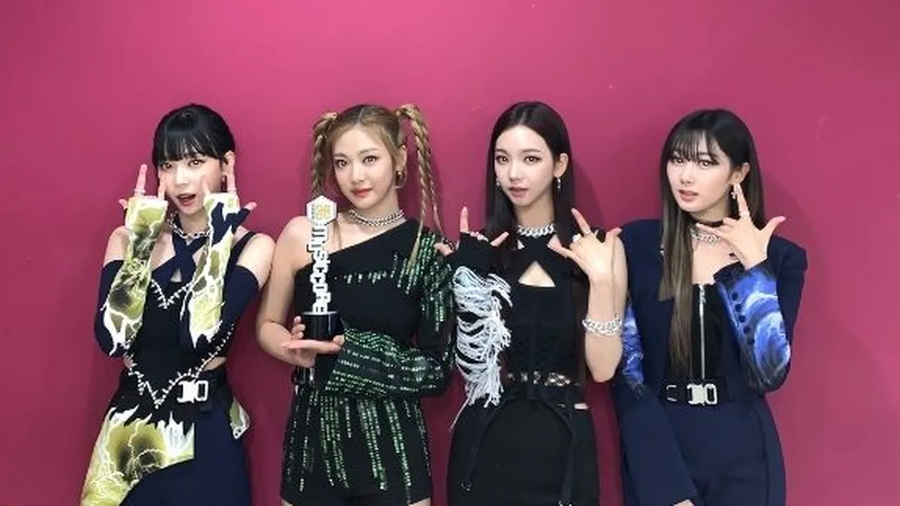 Makin Liar dan Menggila, Lagu ‘Savage’ Bawa aespa Raih 4 Kemenangan Beruntun! Makin Liar dan Menggila, Lagu ‘Savage’ Bawa aespa Raih 4 Kemenangan Beruntun!