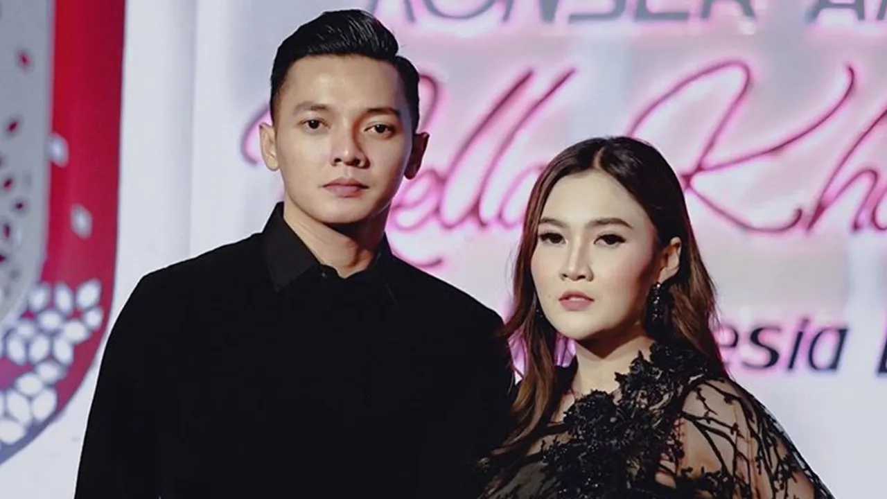Makin Mesra, Nella Kharisma Pamer Baju Couple Bareng Dory Harsa