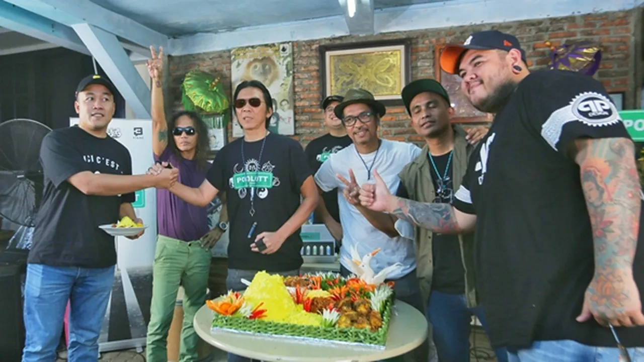 Makin Serius Geluti Dunia Bisnis, Slank Luncurkan Podlott by Kuy Makin Serius Geluti Dunia Bisnis, Slank Luncurkan Podlott by Kuy