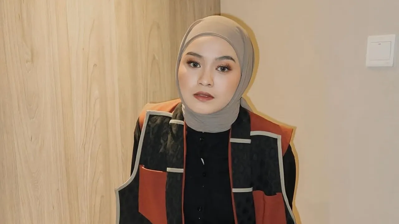 Makna Lagu Berharap Pada Timur - Salma Salsabil, Tentang Cinta yang Tetap Diperjuangkan