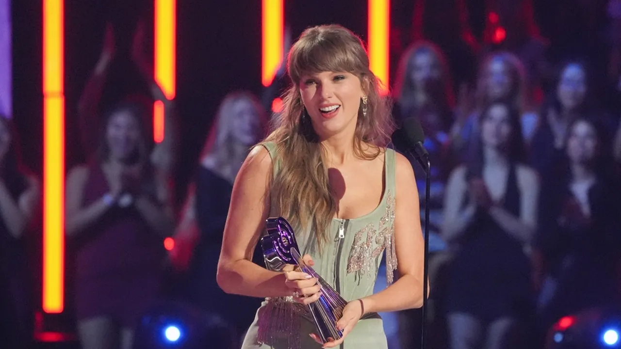 Makna Lagu I'm Only Me When I'm With You Taylor Swift Lirik dan Pesan Mendalamnya