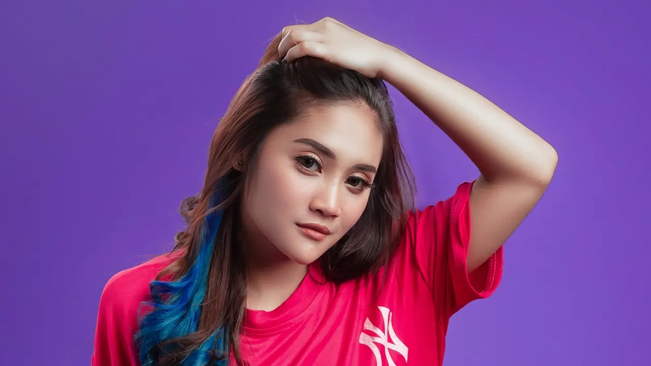 Mala Agatha Senang Lagunya Berjudul Tania Trending di Youtube