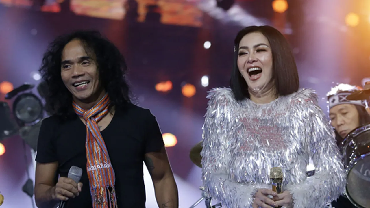 Malam Puncak Konser Shopee, Syahrini Curi Spotlight Lewat 'Restu'