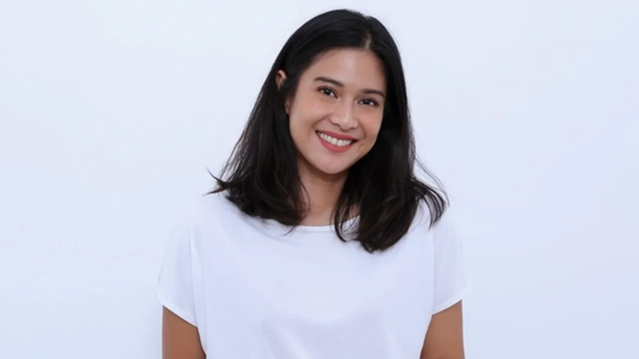 Mandi di Sungai Bareng Suami, Dian Sastro Tetap Cantik Paripurna Mandi di Sungai Bareng Suami, Dian Sastro Tetap Cantik Paripurna