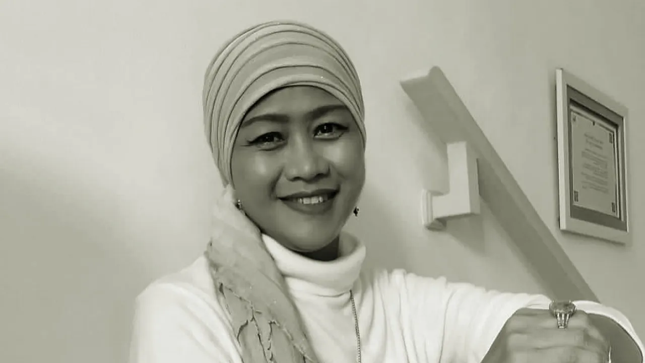 Mantan Model Indonesia, Auk Murat Meninggal Dunia