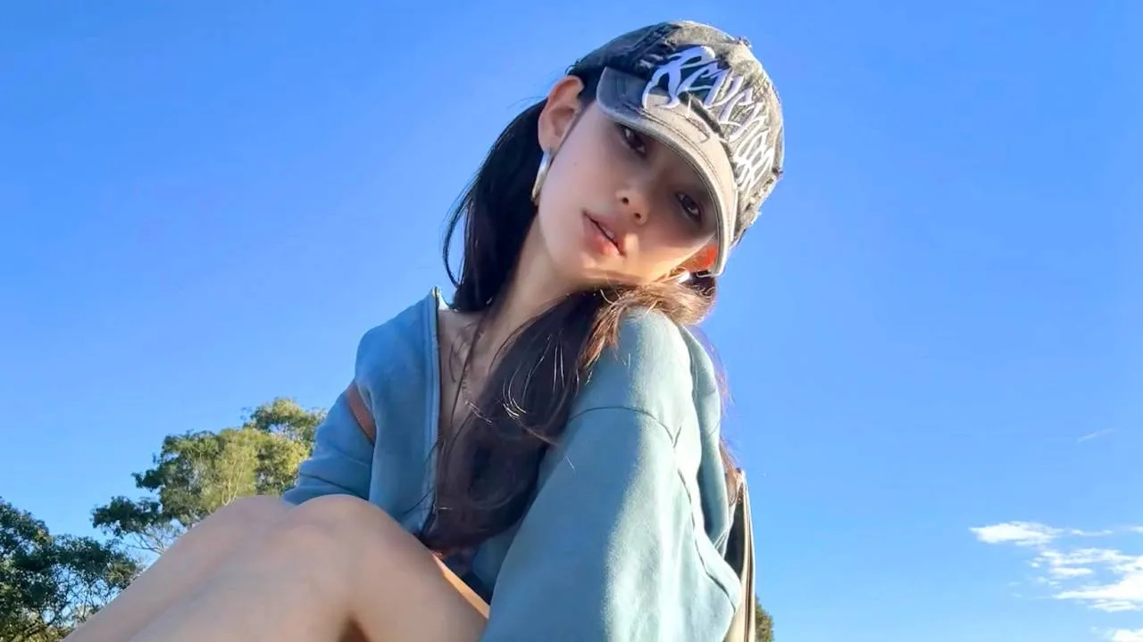 Masih Proses Lawan ADOR, Danielle NewJeans Rilis Lagu Baru Bertajuk ‘STAY’ Masih Proses Lawan ADOR, Danielle NewJeans Rilis Lagu Baru Bertajuk ‘STAY’