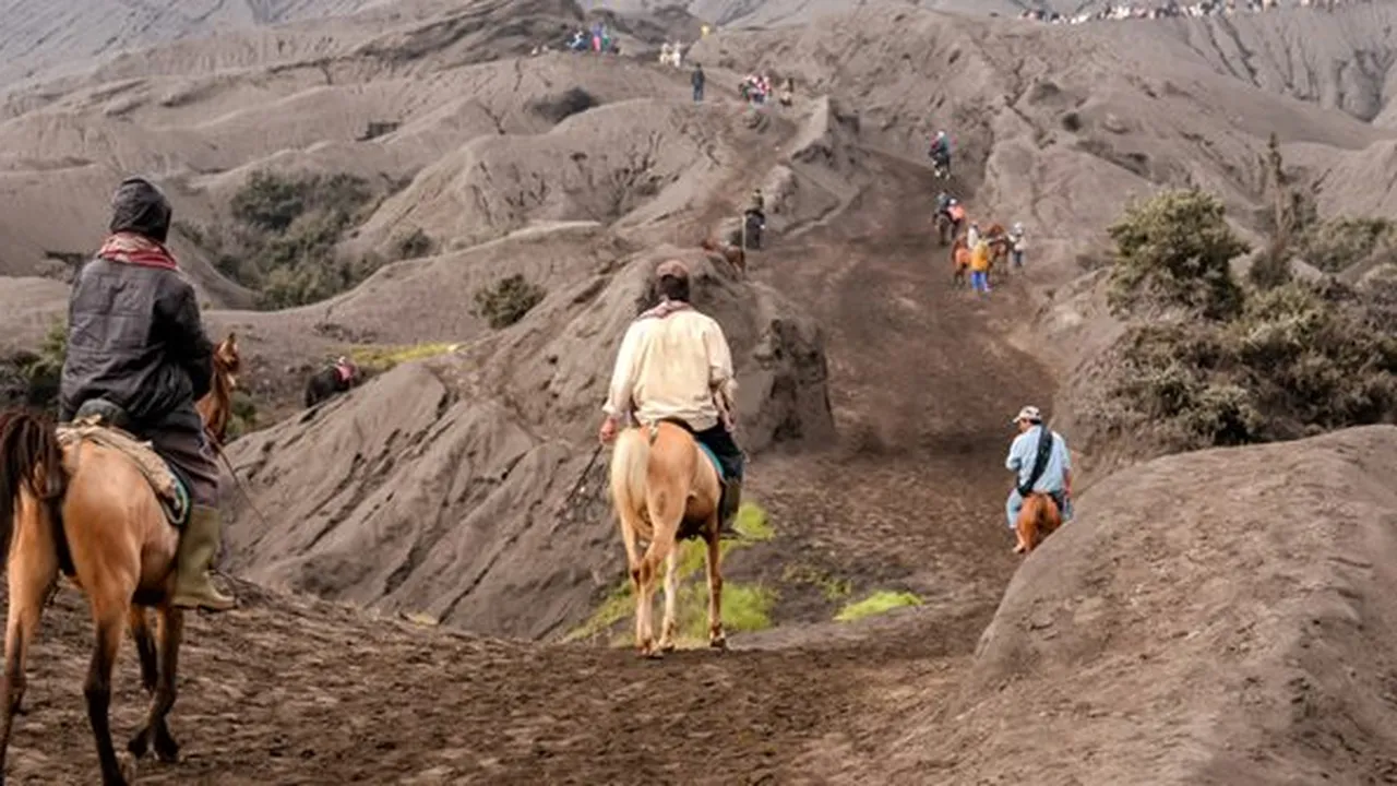 Mau Wisata ke Gunung Bromo? Harus Booking Via Online Dulu Mulai Bulan Depan