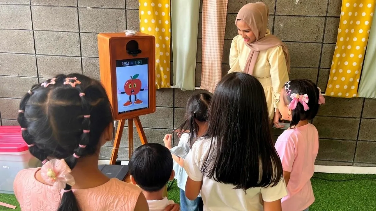 MDP Malang Hadirkan Karakter Digital Interaktif di Workshop Papoom, Hasil Gambar Anak Jadi Kenang-kenangan!