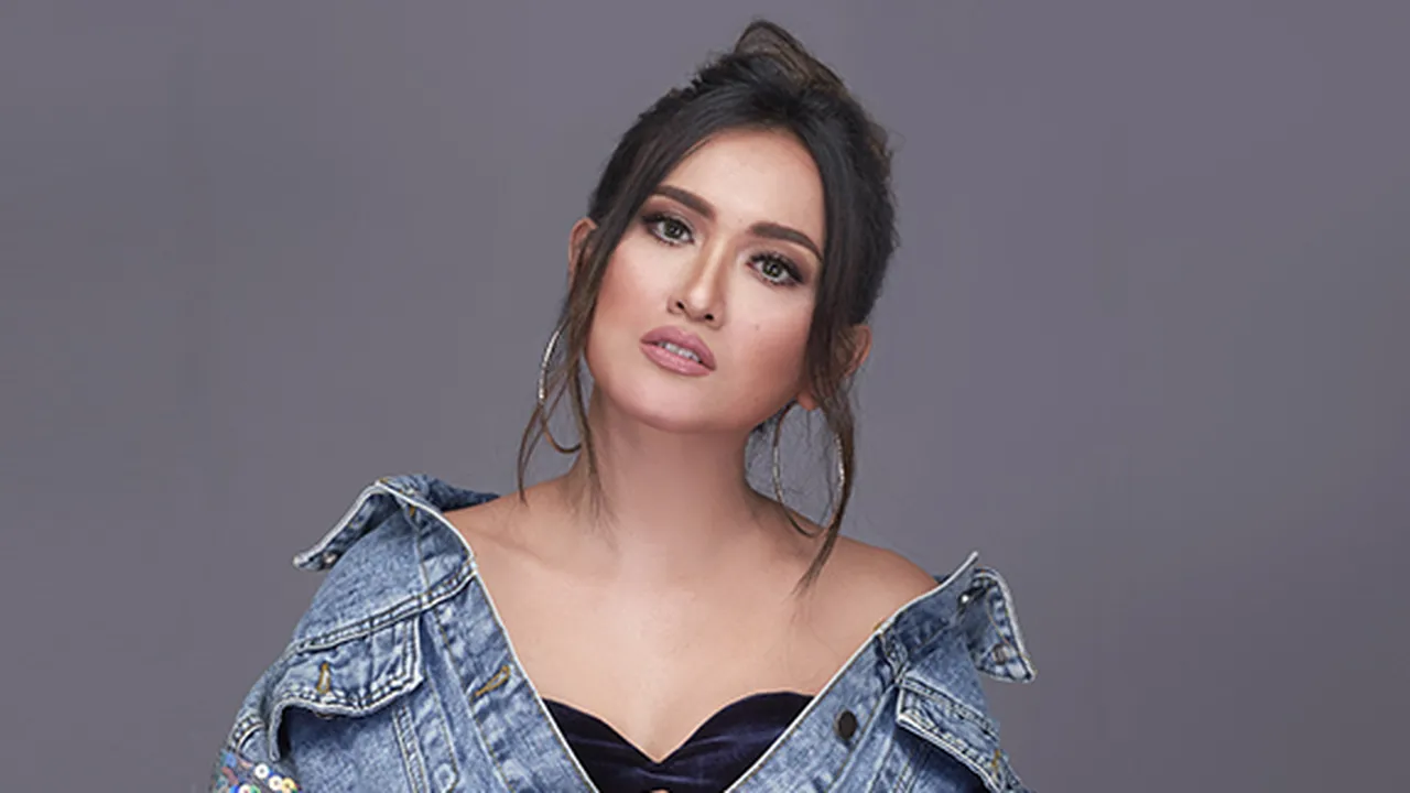 Meggy Diaz Tulis Pesan Terselubung Bernada Perpisahan, Diduga Sedang Galau