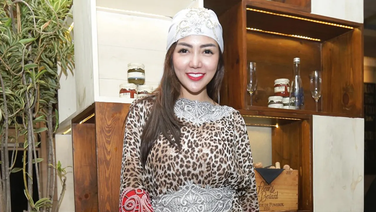 Melahirkan Secara Caesar, Bella Shofie Bagi Tips Agar Bengkung di Perut Tidak Sakit