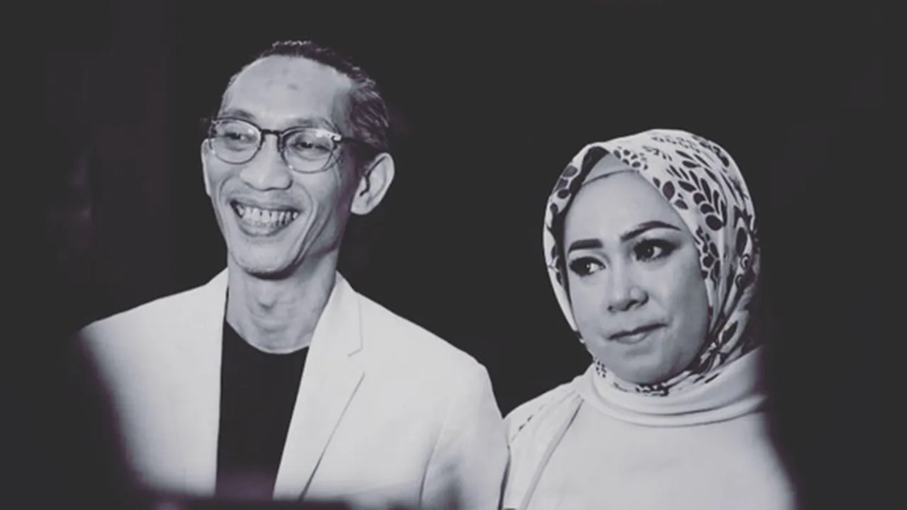 Melly Goeslaw dan Anto Hoed Batalkan Umrah demi Umar ART Nike Ardilla