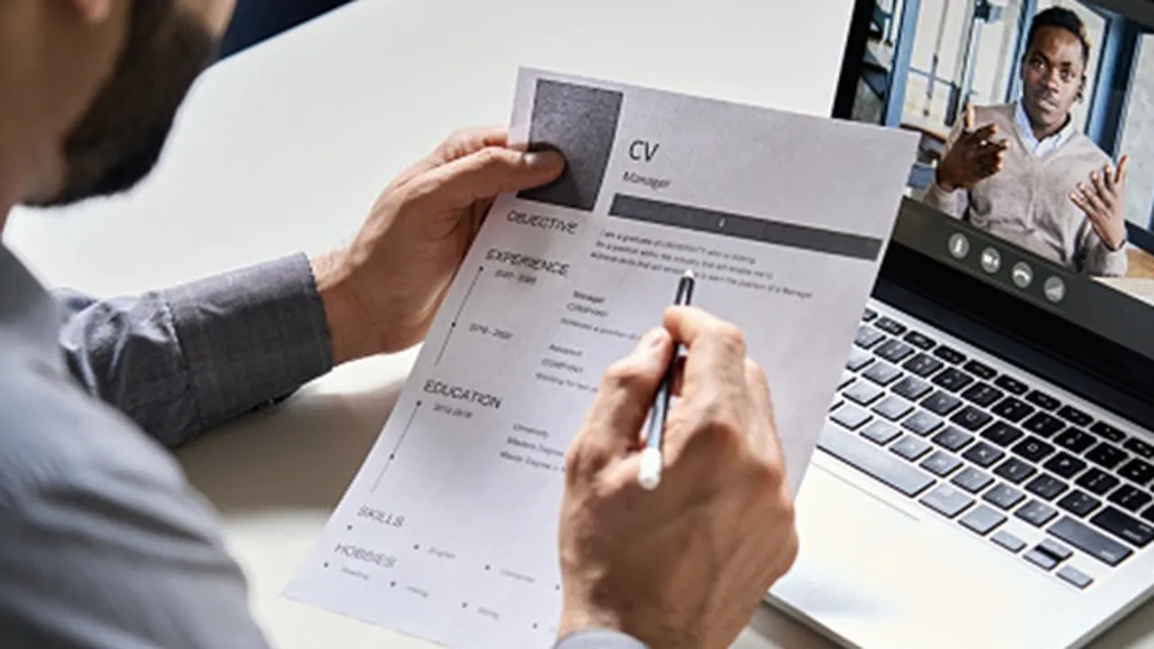 Arti CV dan Bagian-Bagiannya, Ketahui Juga Cara Membuatnya Agar Menarik di Mata Perusahaan Arti CV dan Bagian-Bagiannya, Ketahui Juga Cara Membuatnya Agar Menarik di Mata Perusahaan