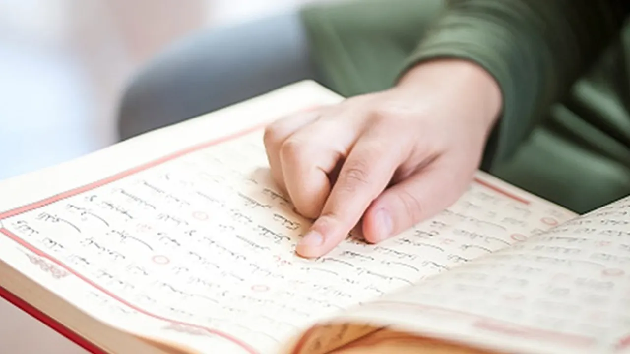 Memahami Arti Idgham dalam Ilmu Tajwid, Ketahui Juga Jenis-jenisnya