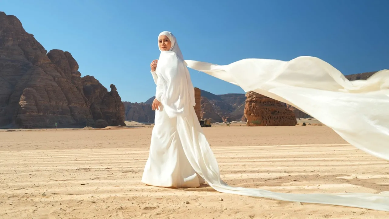 'Mencintaimu Karena Allah', Single Religi Lesti Kejora Karya Rizky Billar - Syuting di Arab Saudi