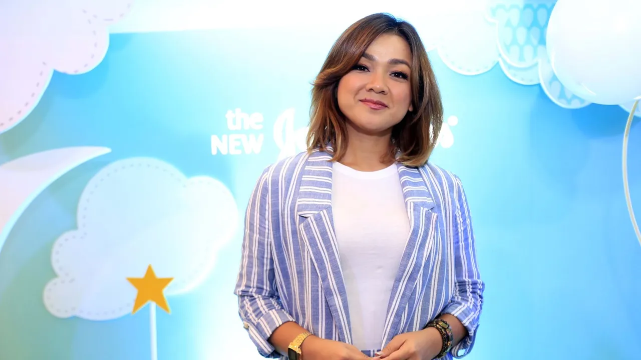 Mendiang Ibu Diusik, Nirina Zubir Marah Besar Karena Hal Ini
