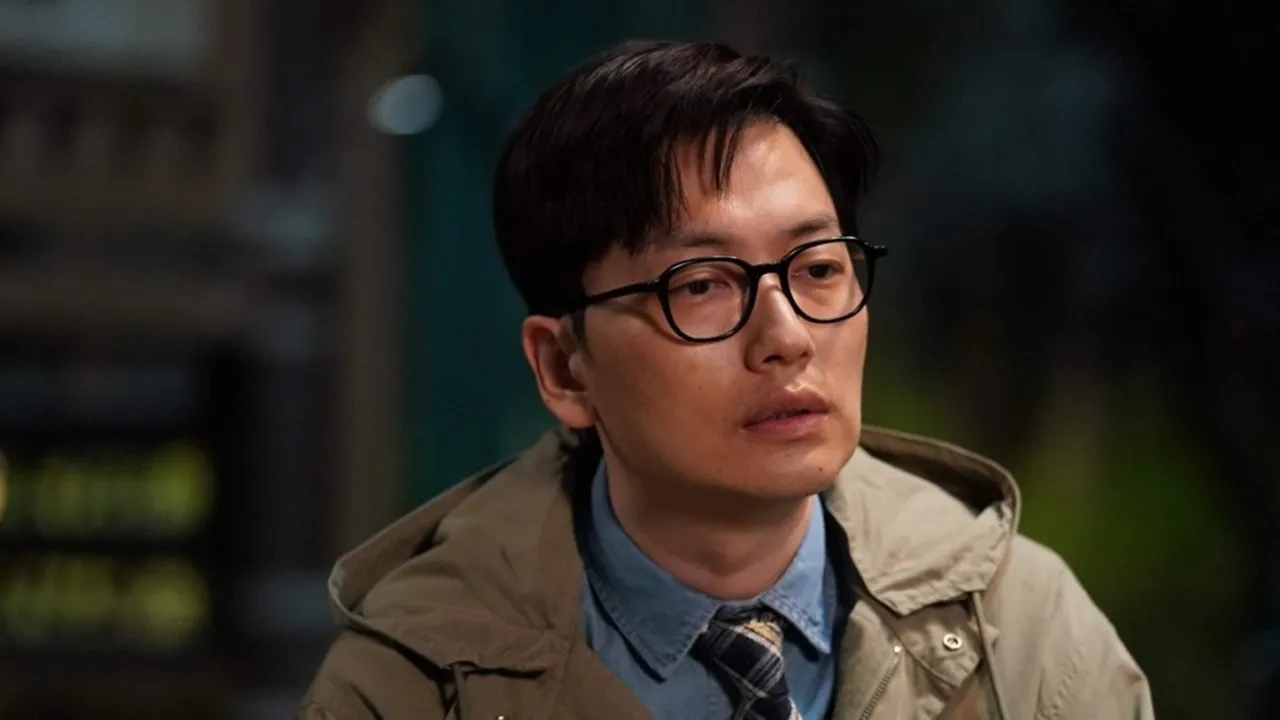 Menelusuri Jejak Karir Lee Dong Hwi: Dari Nostalgia Reply 1988 hingga Misteri Chief Detective 1958!
