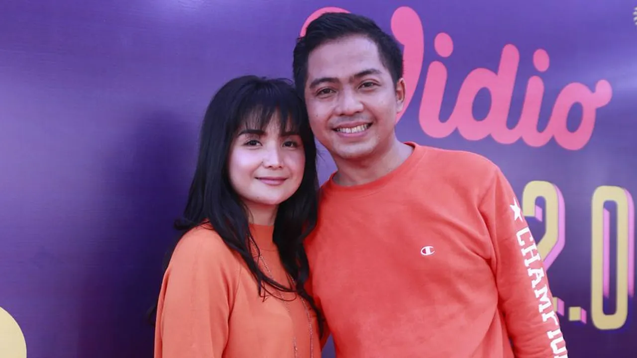 Mengaku Satu Visi, Ade Govinda dan Pacar Bakal Nikah Tahun Depan?