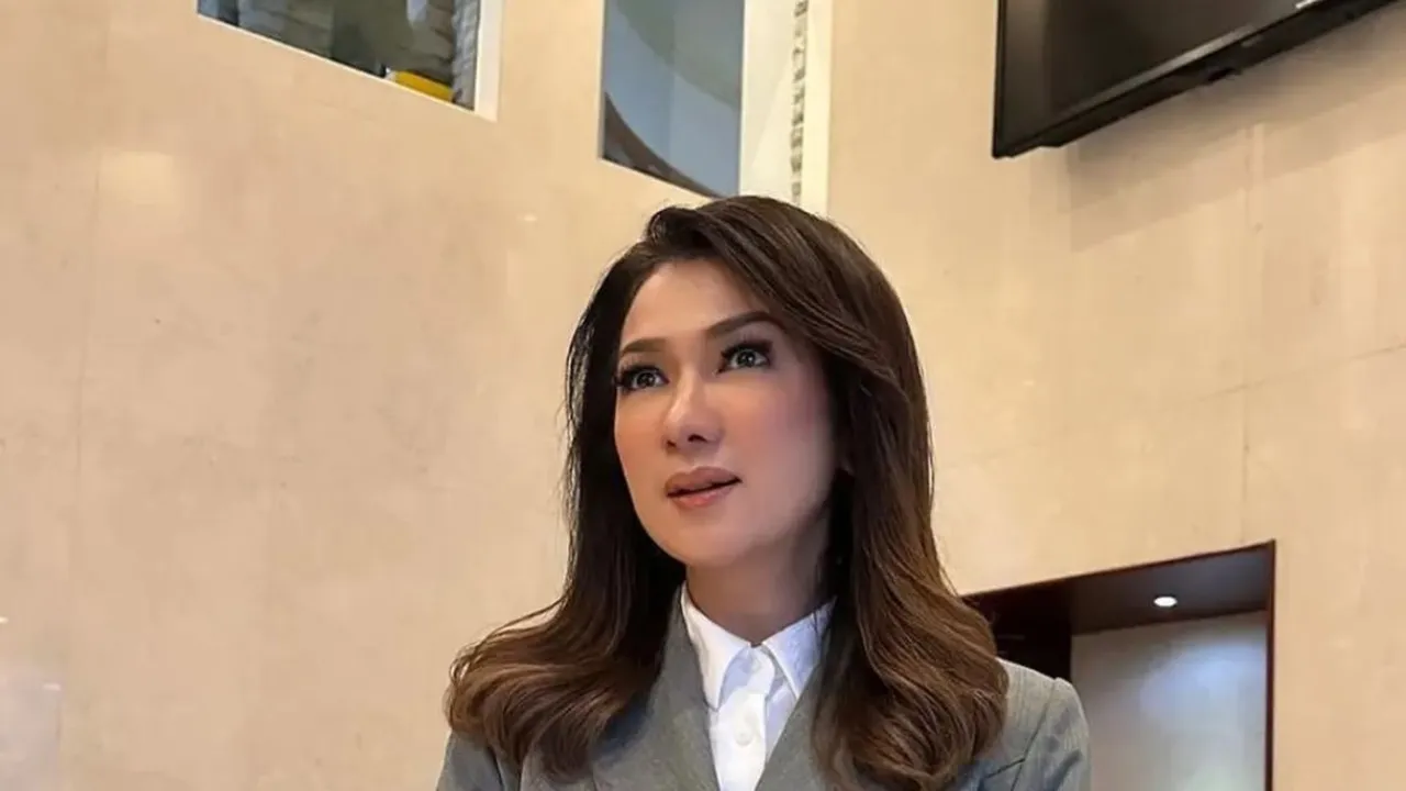 Mengenal Fifi Aleyda Yahya, Eks Jurnalis yang Kini Memimpin KPM Komdigi Mengenal Fifi Aleyda Yahya, Eks Jurnalis yang Kini Memimpin KPM Komdigi