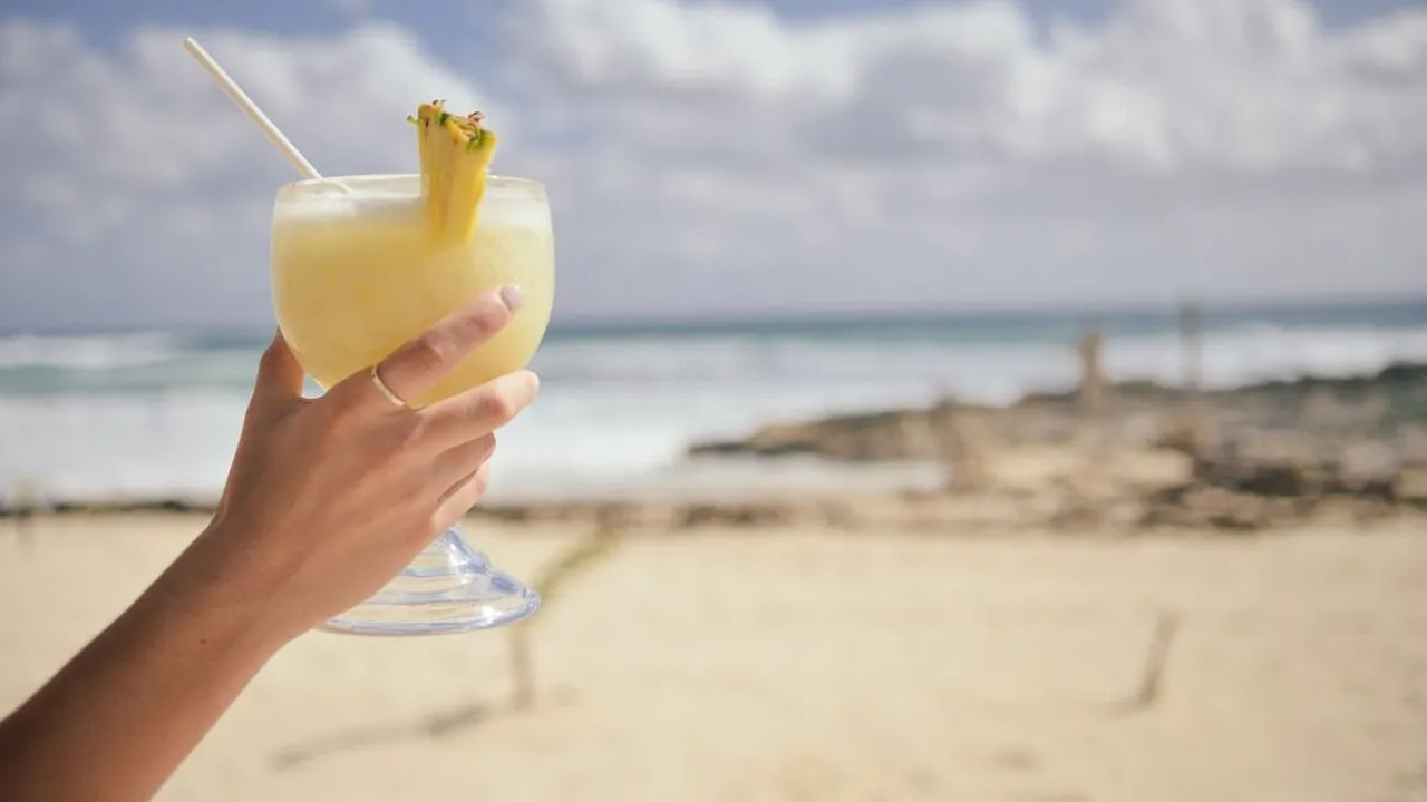 7 Turis Keracunan Pina Colada di Fiji, Apa yang Sebenarnya Terjadi?