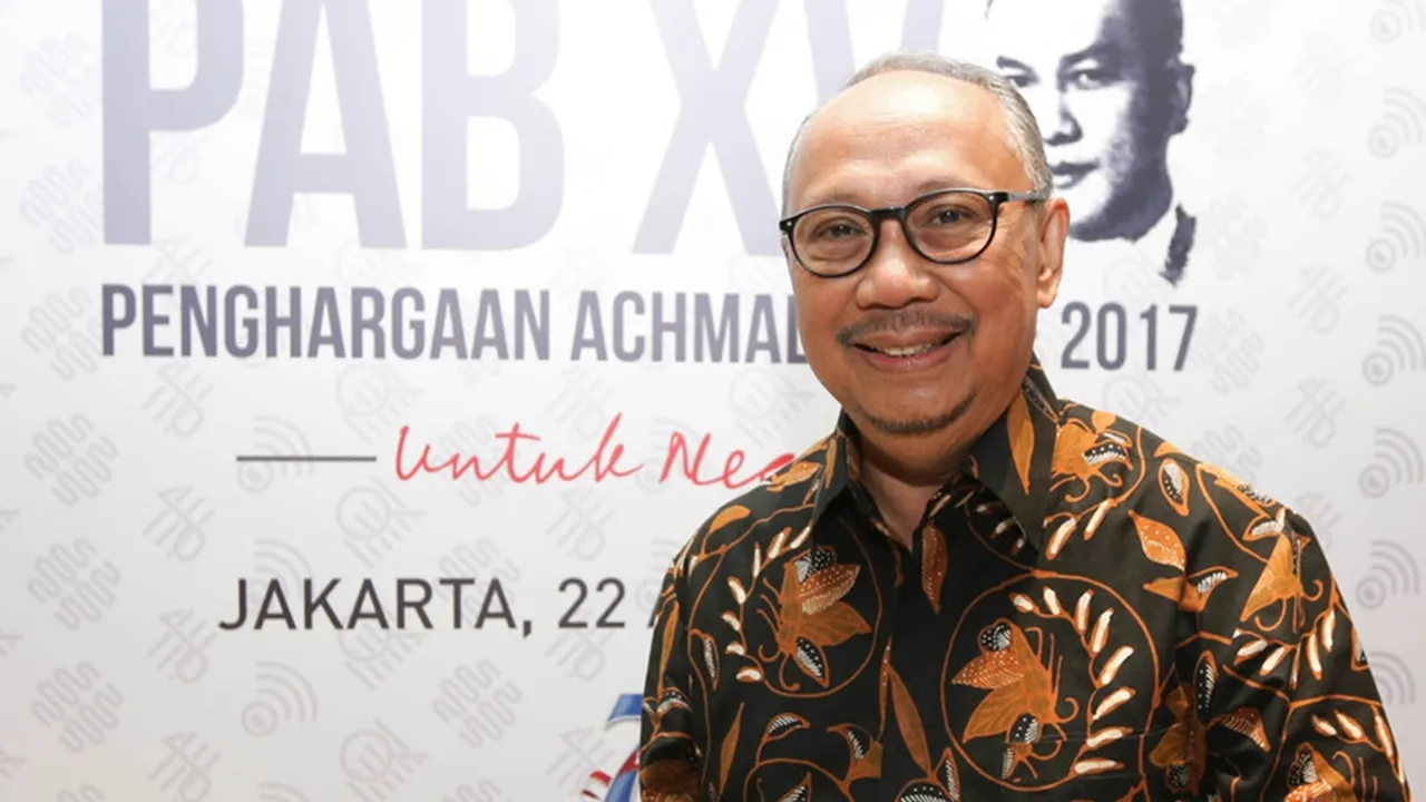 Mengenal Lebih Dekat Ebiet G. Ade: Sang Legenda Musik Indonesia