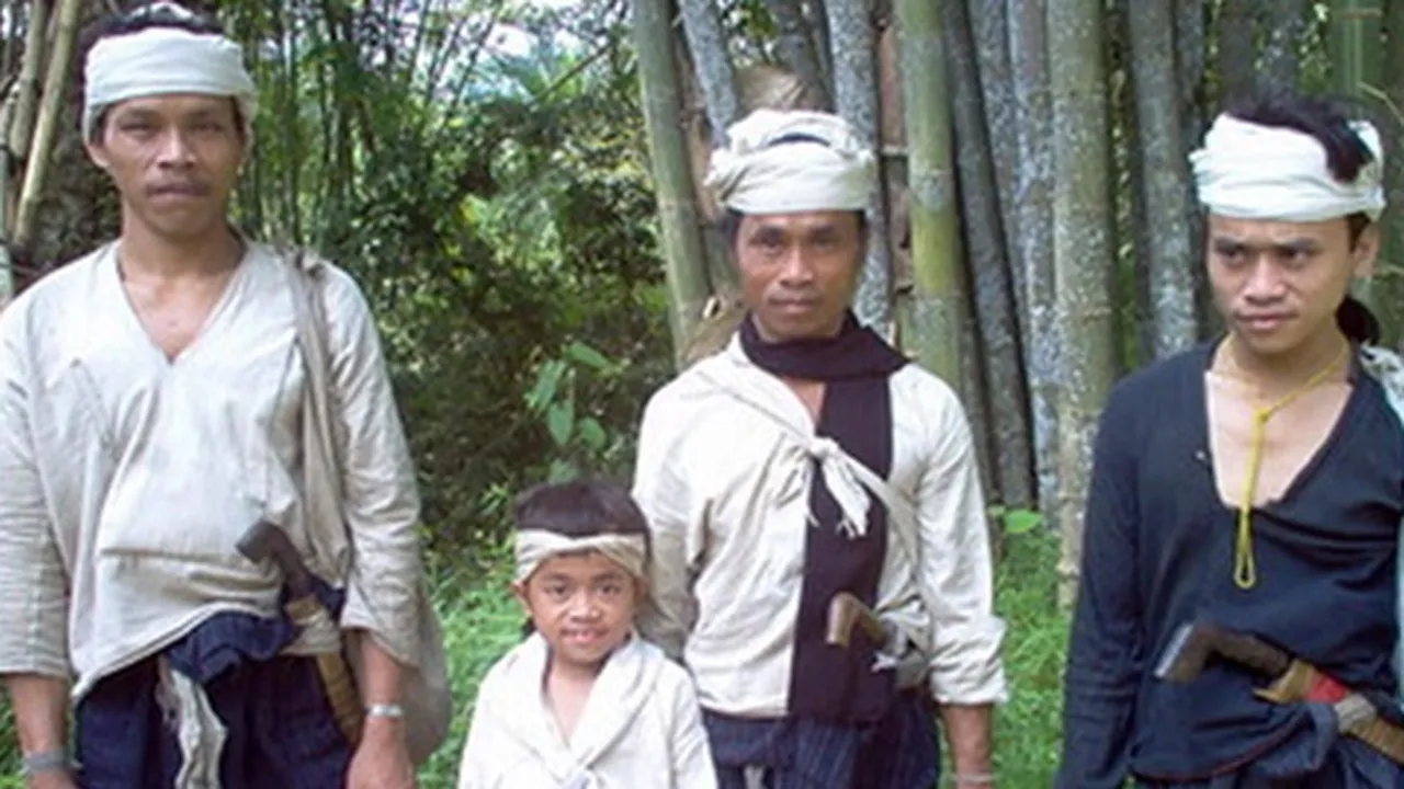 Mengenal Suku Baduy Dalam dan Luar, Ketahui Juga Peraturan Saat Berwisata ke Desa Adatnya