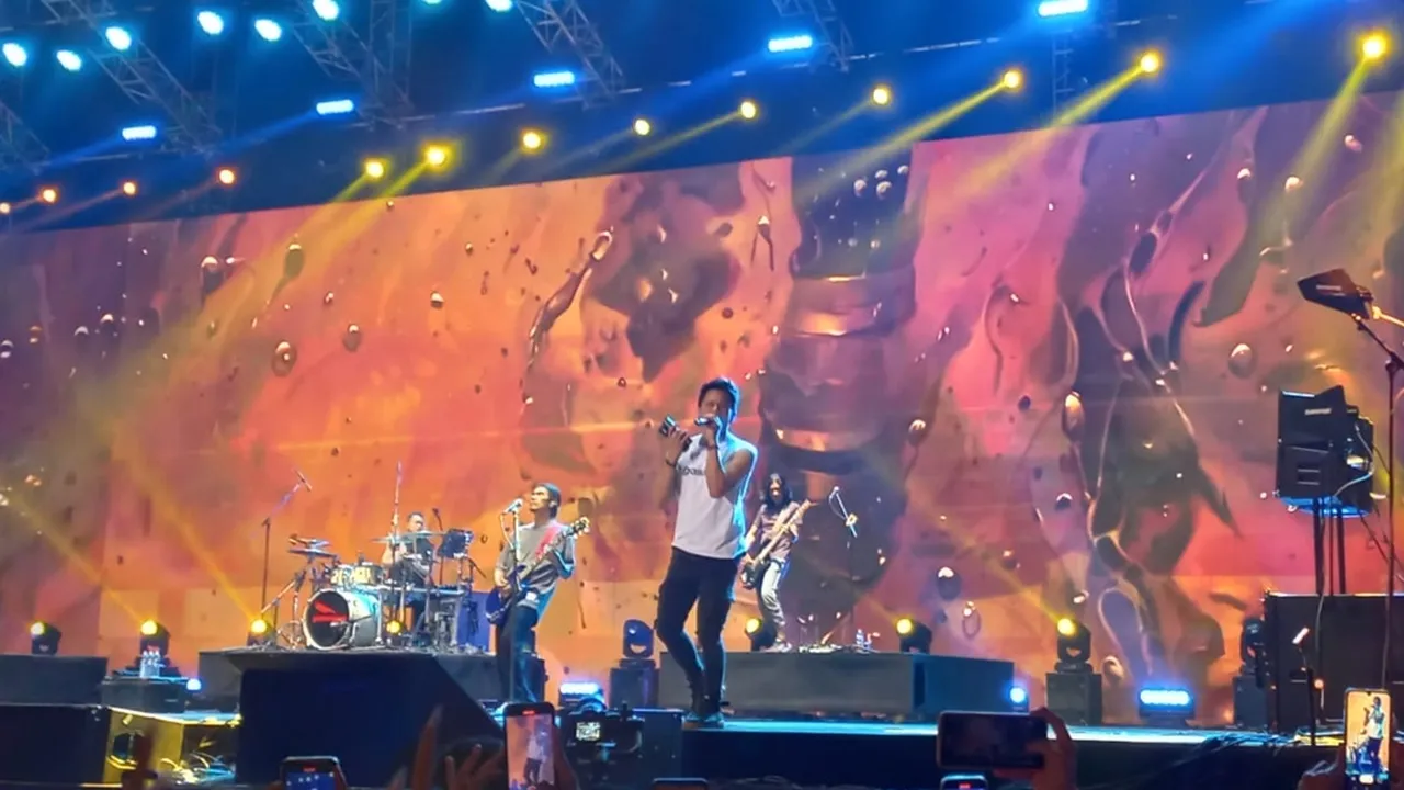 Menutup Manis Pestapora Hari Pertama, Ariel: Kita Bawain Peterpan, Nggak Ada NOAH Hari Ini Menutup Manis Pestapora Hari Pertama, Ariel: Kita Bawain Peterpan, Nggak Ada NOAH Hari Ini