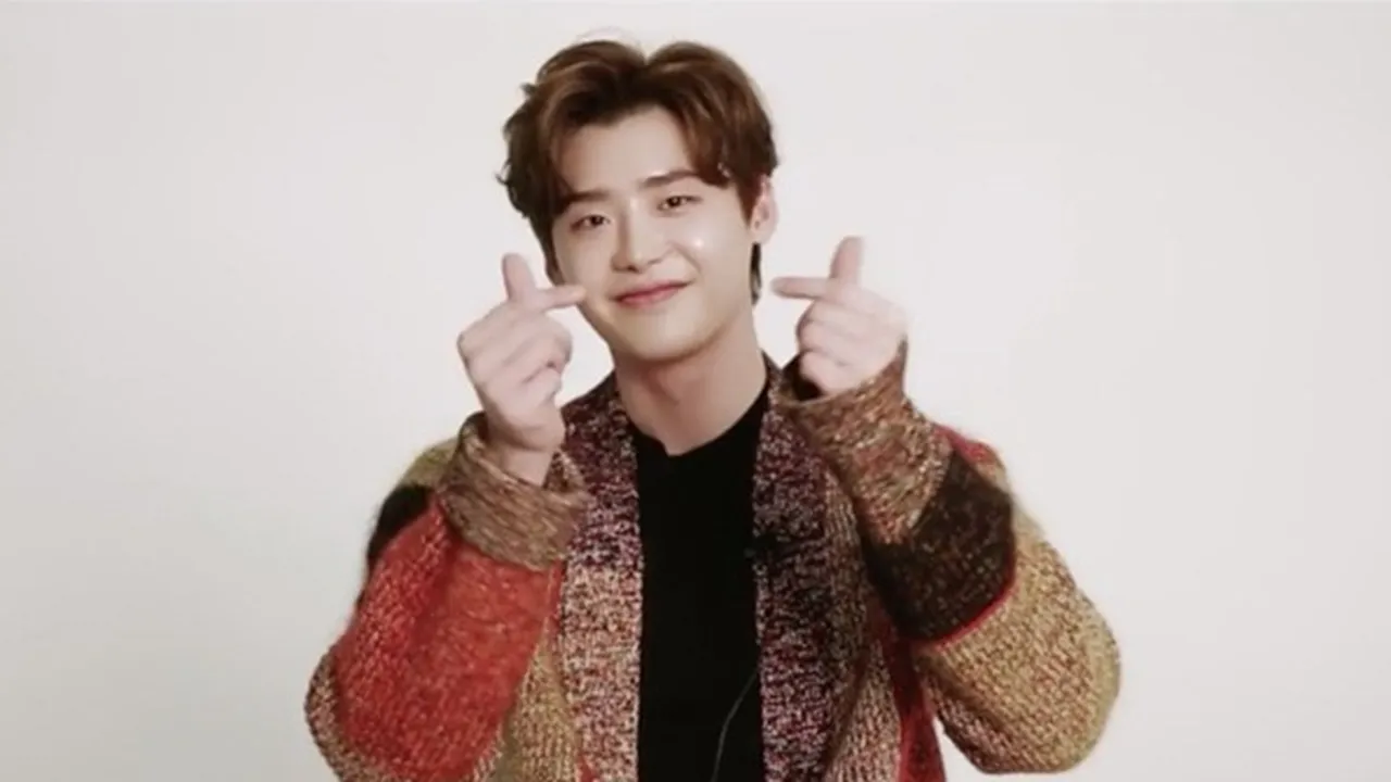 Menyamar Jadi Petugas Bandara, Dua Fans Lee Jong Suk Terancam Dipenjara