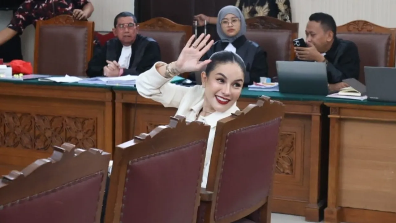Merasa Kebebasan Lebih Penting, Nikita Mirzani Instruksikan Pengacara Cabut Gugatan Perdata
