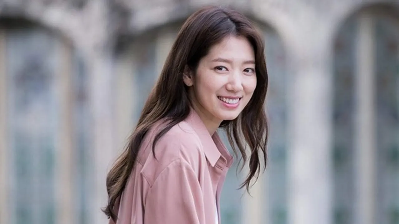 Merasa Nggak Mancung, Park Shin Hye Tak Puas Dengan Hidungnya