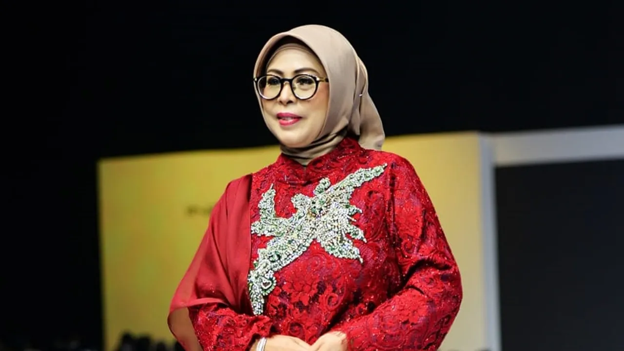 Meriahkan IN2MOTIONFEST, Koleksi Desainer Amy Atmanto Dibawakan oleh Putri Wapres