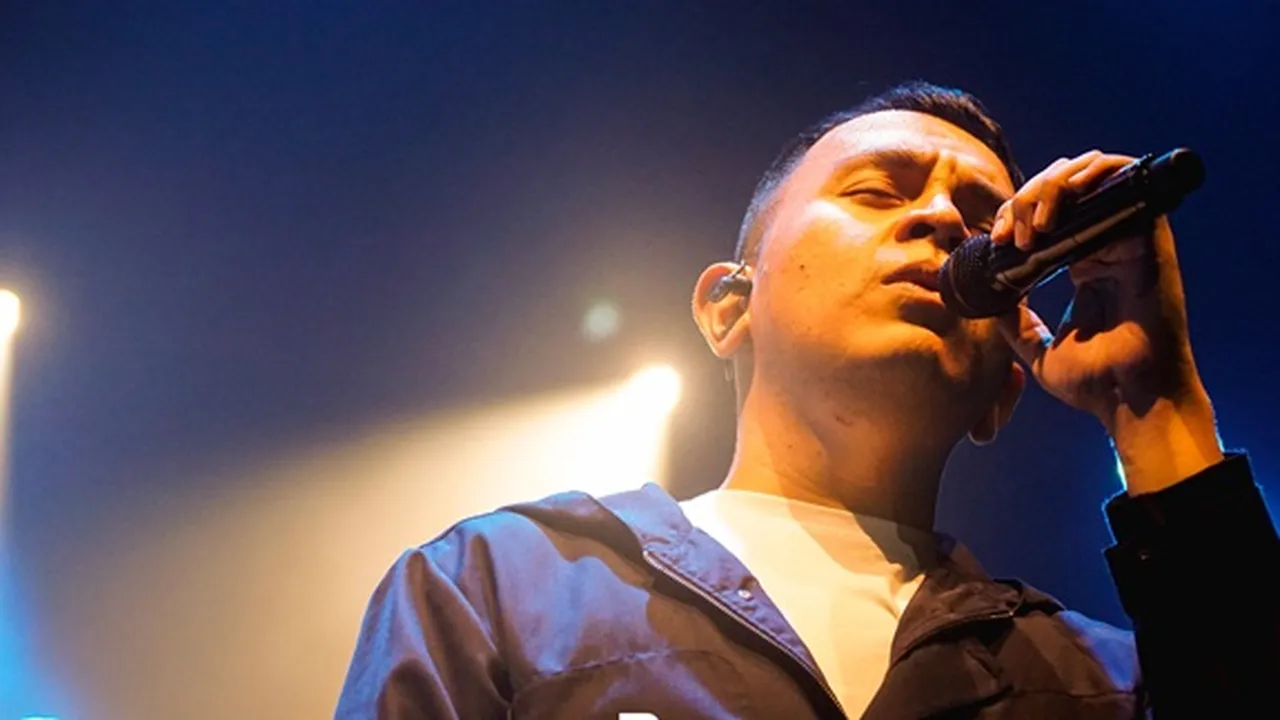 Meriahnya Penampilan Tulus dan Rahmania Astrini dalam Swaraloka Vol.2