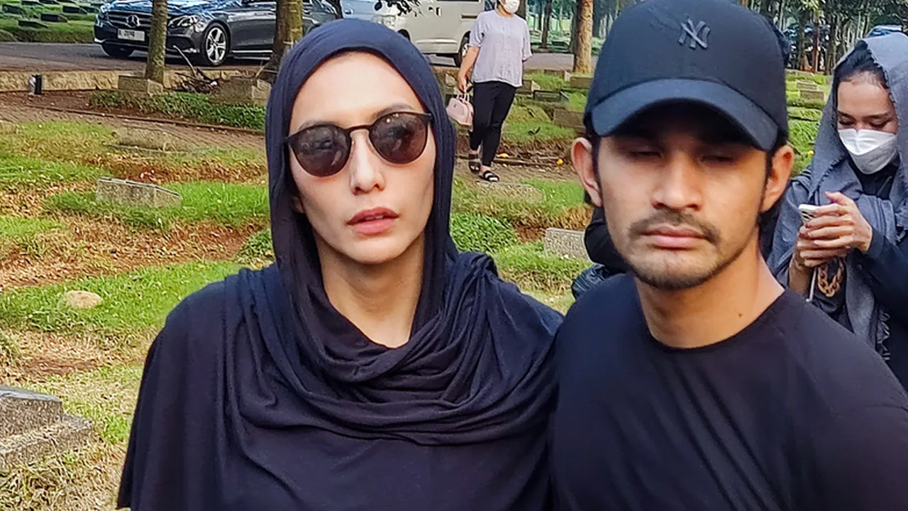 Meski Berat, Tyas Mirasih Sudah Menerima Kepergian Ibunda Tercinta