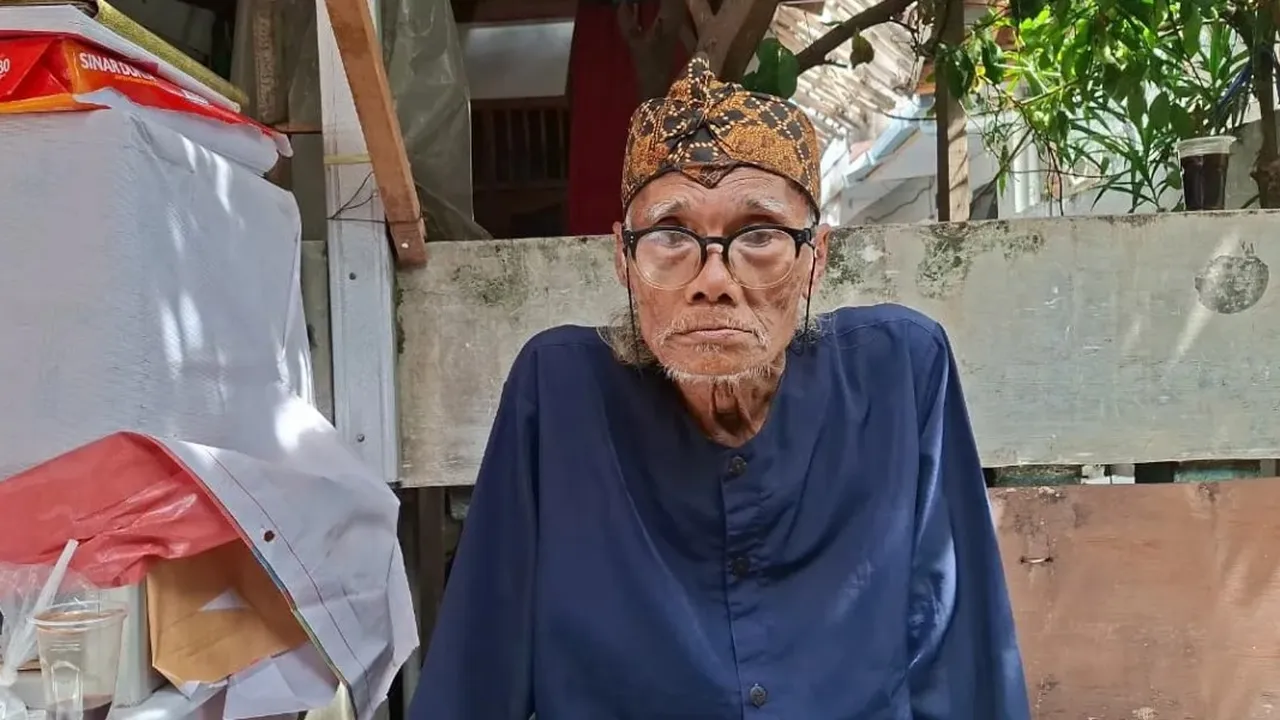 Meski Sakit, Diding Boneng Tetap Aktif Mengajar Teater di Berbagai Kampus