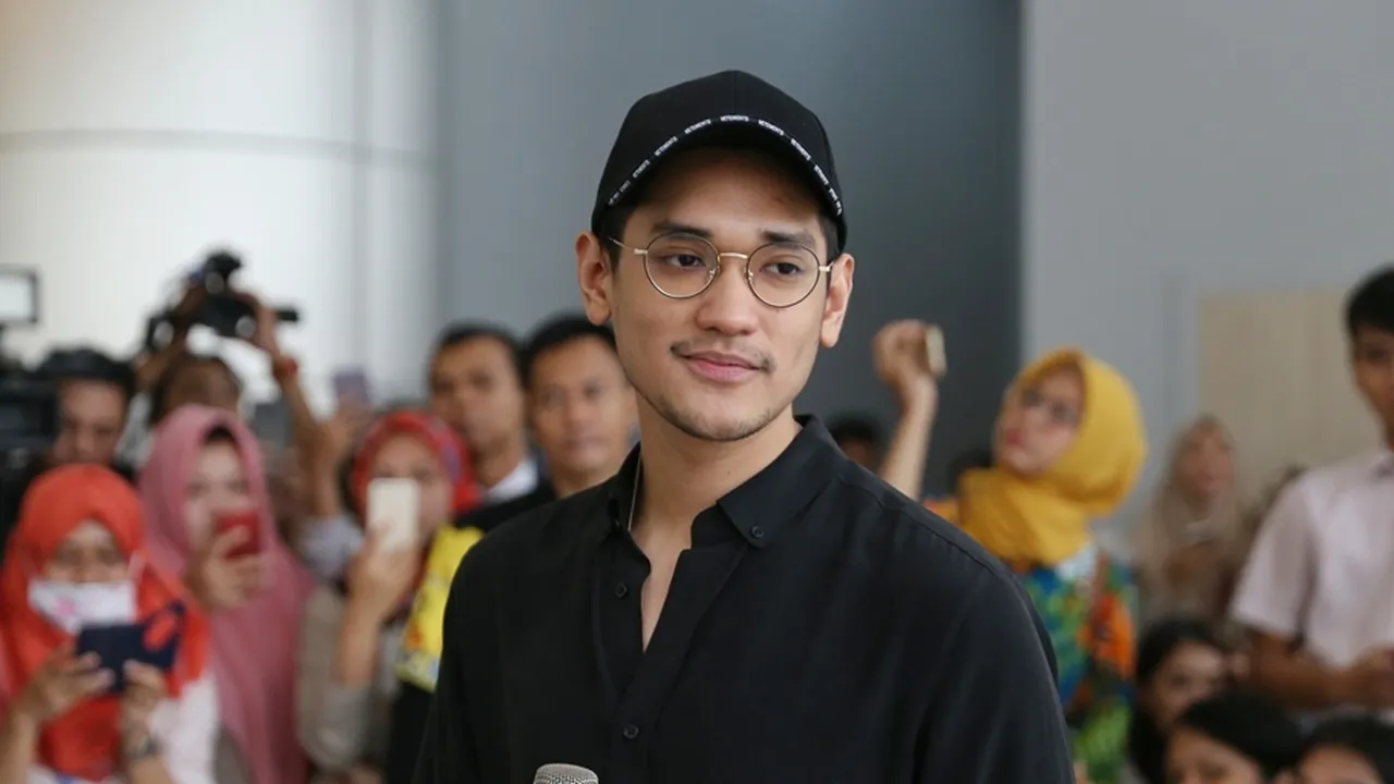 Meski Tak Hadir, Rossa Terus Update Soal Konser Dekade Afgan