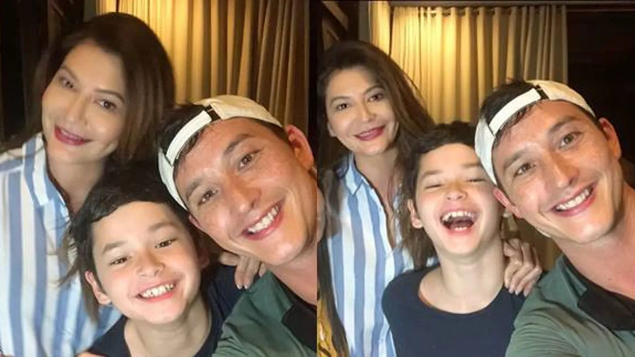 Mike Lewis Kunjungi Tamara Bleszynski dan Putranya, Selfie Bareng