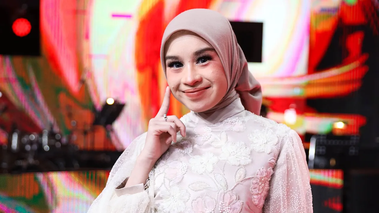 Mila DA Tunjukkan Aksi Gemas di Panggung DA8 TOP 12 Result, Dukung Adik Kelas Mila DA Tunjukkan Aksi Gemas di Panggung DA8 TOP 12 Result, Dukung Adik Kelas