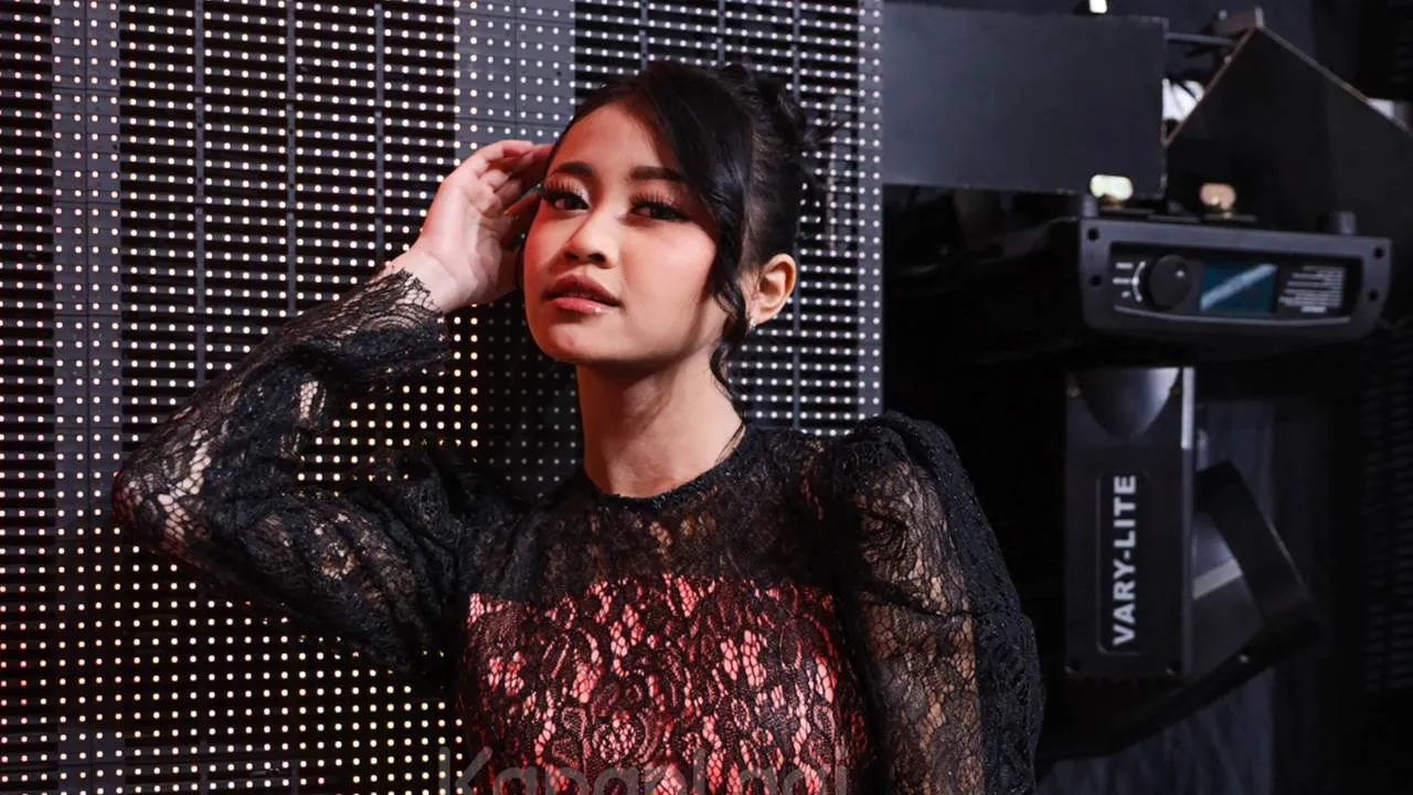 Mila, Tasya, dan April di Result Top 12 DA8, Gaya Mereka Kontras Mila, Tasya, dan April di Result Top 12 DA8, Gaya Mereka Kontras