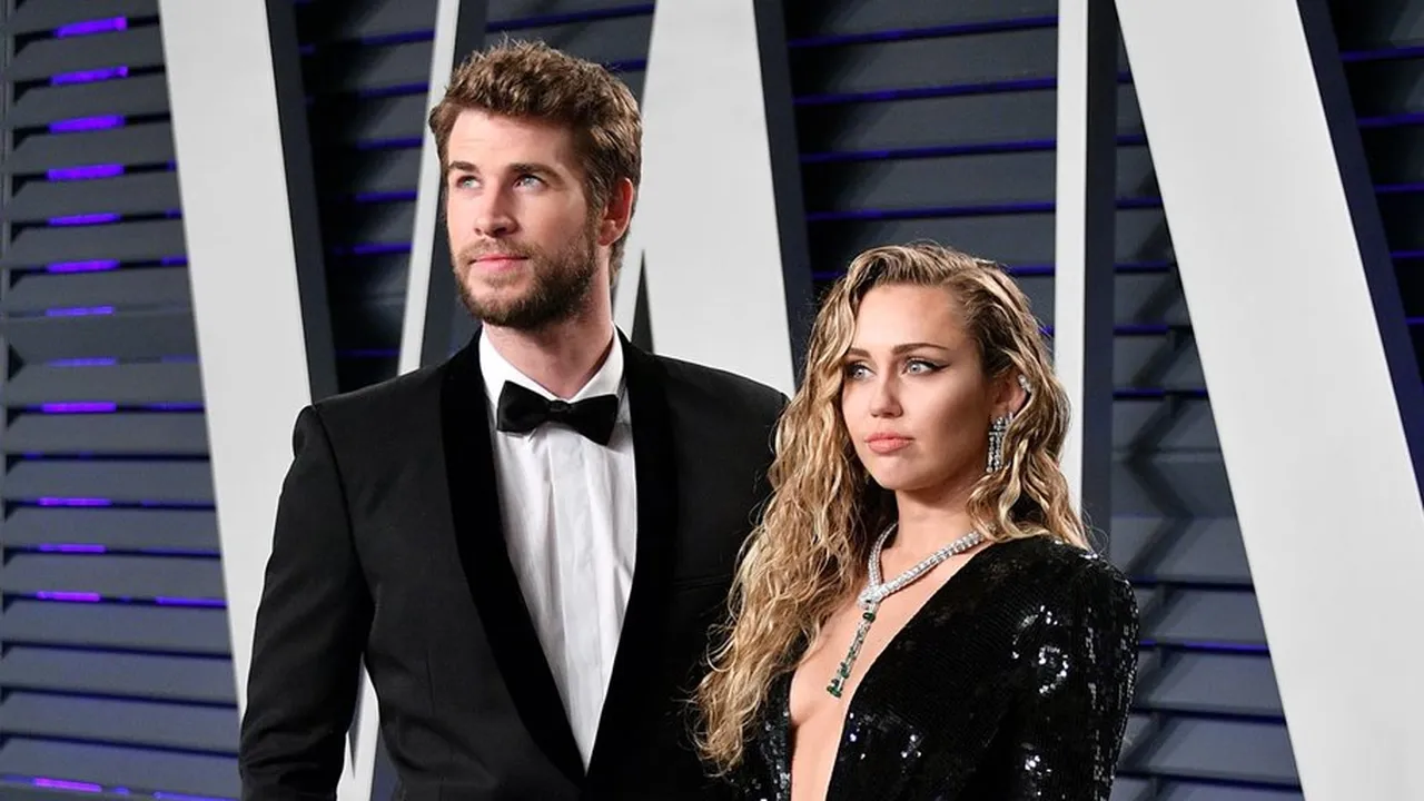 Miley Cyrus dan Cody Simpson Makin Mesra, Mulai Sindir Liam Hemsworth?