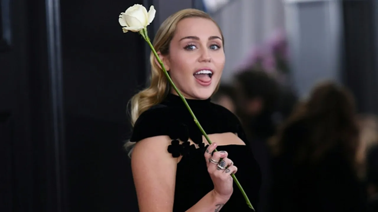 Miley Cyrus Ultah, Ini Ucapan Romantis Dari Liam Hemsworth