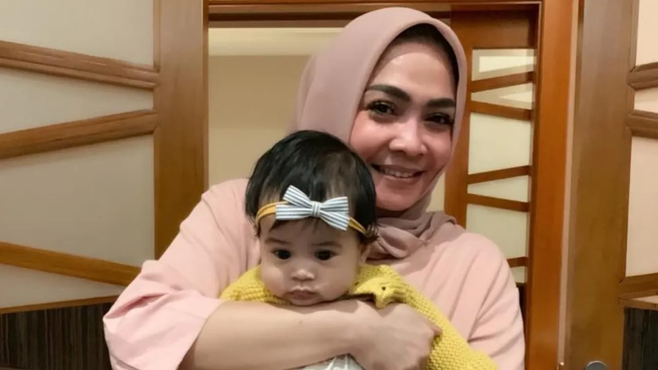 Miliki Banyak Barang Mewah, Ini 3 Bisnis Rieta Amalia Miliki Banyak Barang Mewah, Ini 3 Bisnis Rieta Amalia