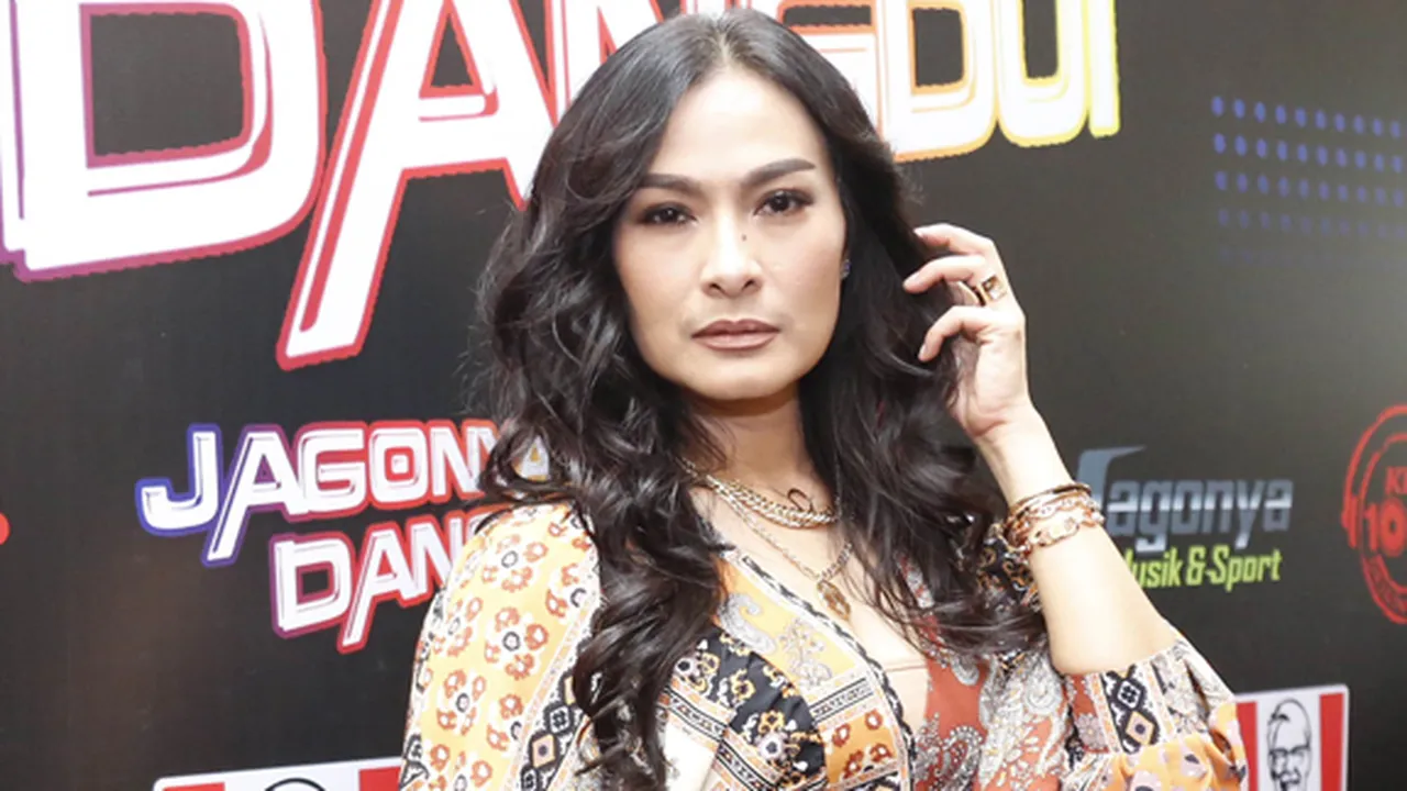 Minta Devano Danendra Acuhkan Komentar Netizen, Iis Dahlia Justru Disuruh Introspeksi Diri