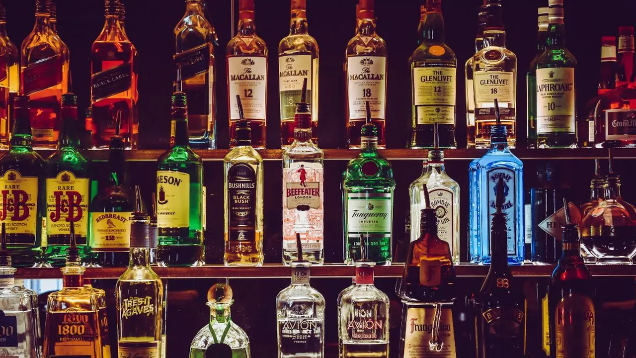 Minum Alkohol, Kenali Risiko Kanker yang Mengintai!