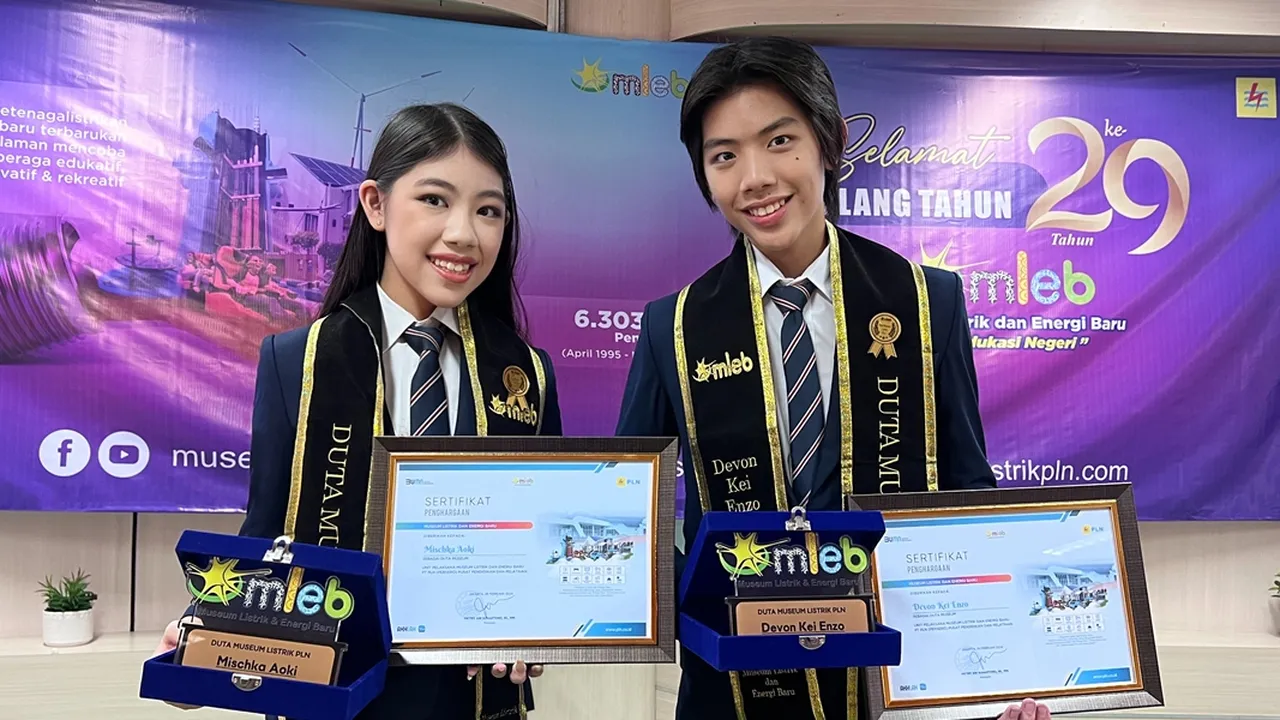 Mischka Aoki - Devon Kei Enzo Resmi Dilantik Sebagai Duta PLN Museum Listrik dan Energi Baru