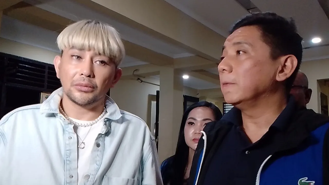 Mobil Belum Kembali, Caren Delano Laporkan Sopir Pribadinya Mobil Belum Kembali, Caren Delano Laporkan Sopir Pribadinya