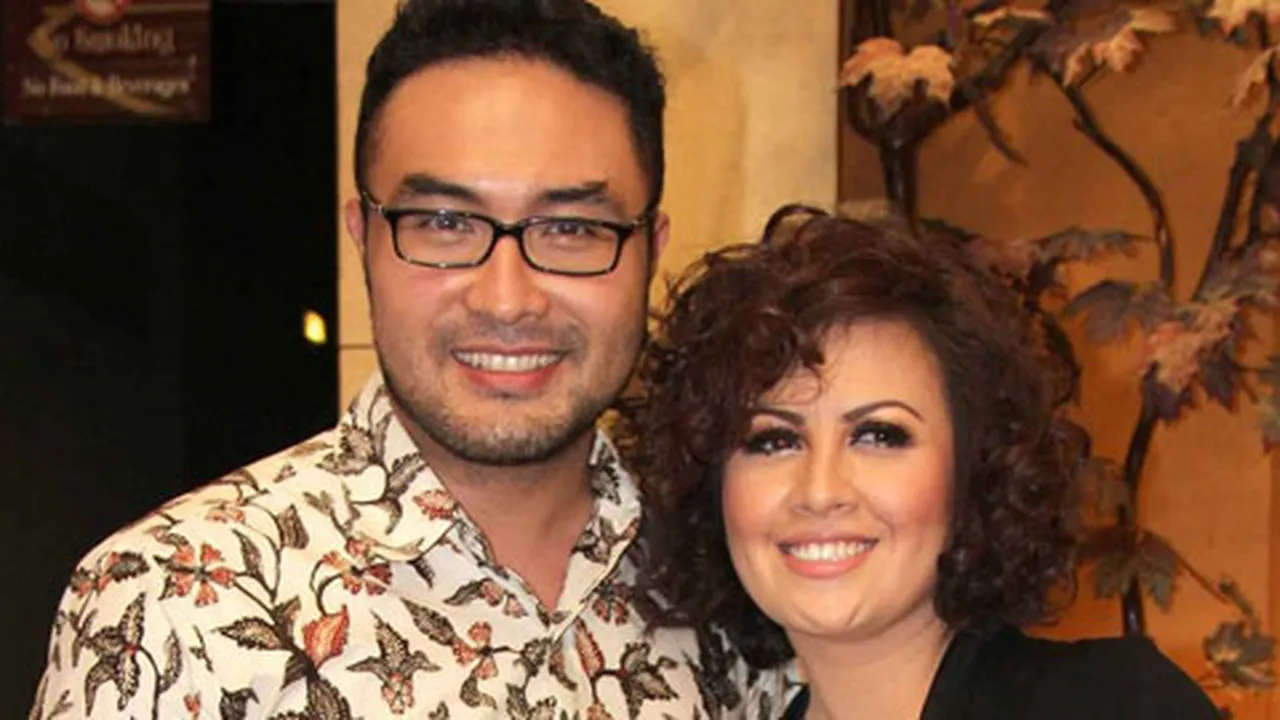 Mobil Surya Saputra Ditabrak Motor