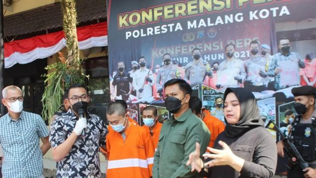 Modus Janjian Beli COD, Pria di Malang Tujuh Kali Bawa Kabur Ponsel