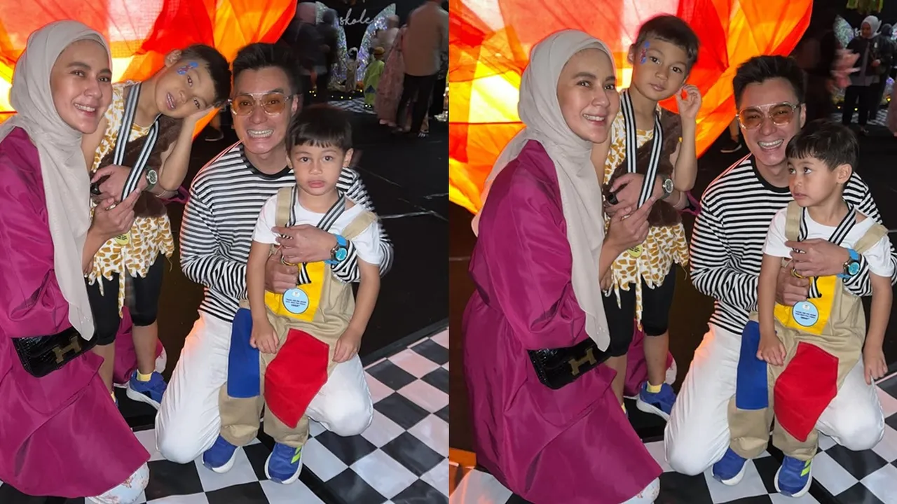 Momen Baim Wong dan Paula Verhoeven Hadir di Kelulusan Kiano dan Kenzo Momen Baim Wong dan Paula Verhoeven Hadir di Kelulusan Kiano dan Kenzo