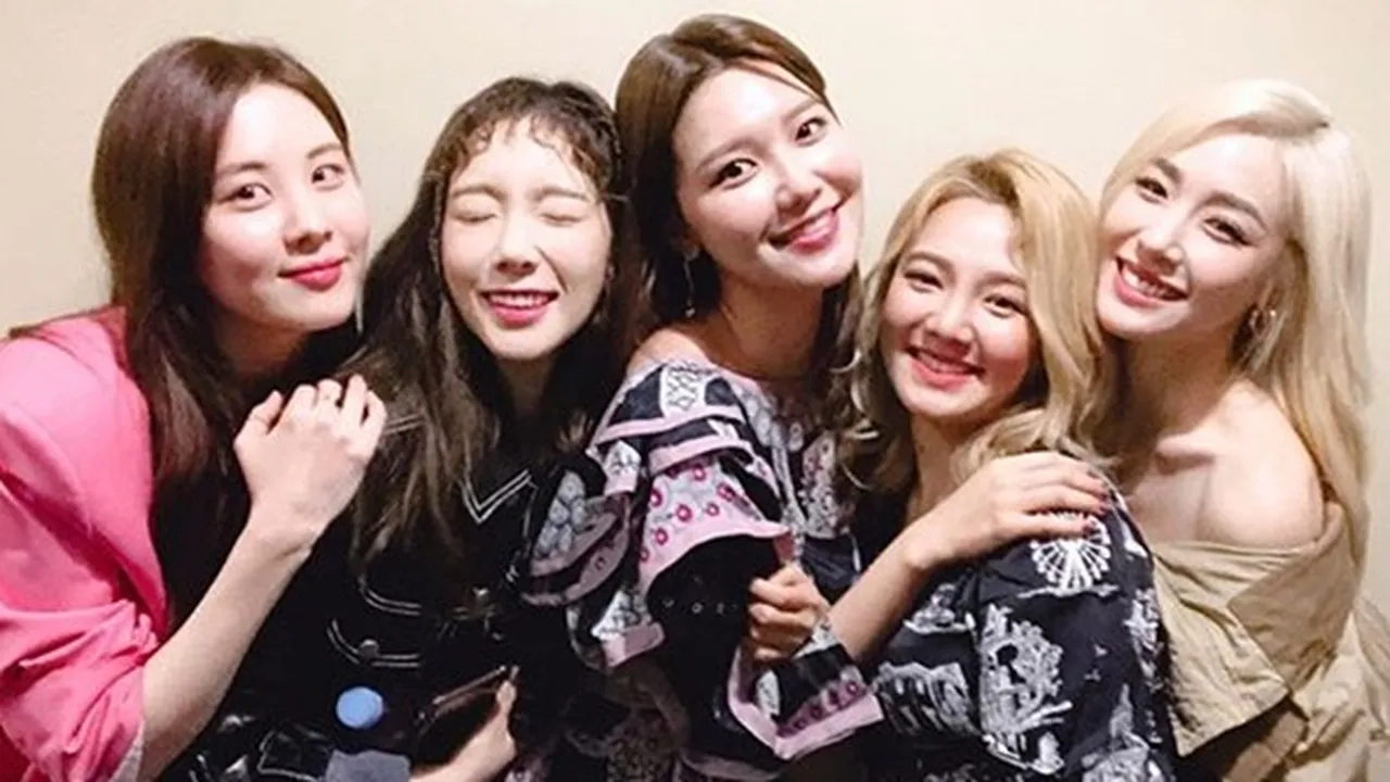 Momen Manis Girls Generation Reunian di Acara Premiere Film Baru Sooyoung
